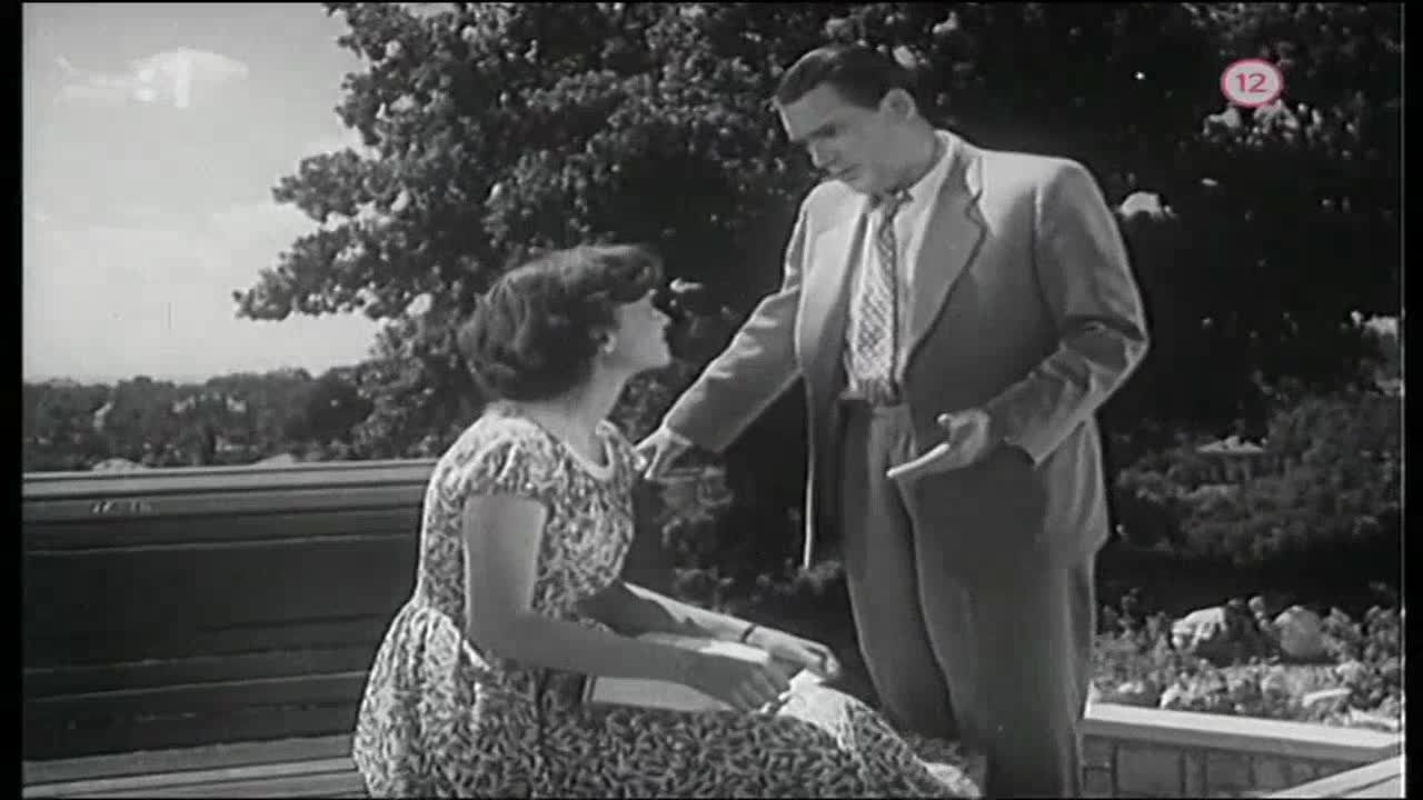 V patek trinasteho     komedie   1953   sk